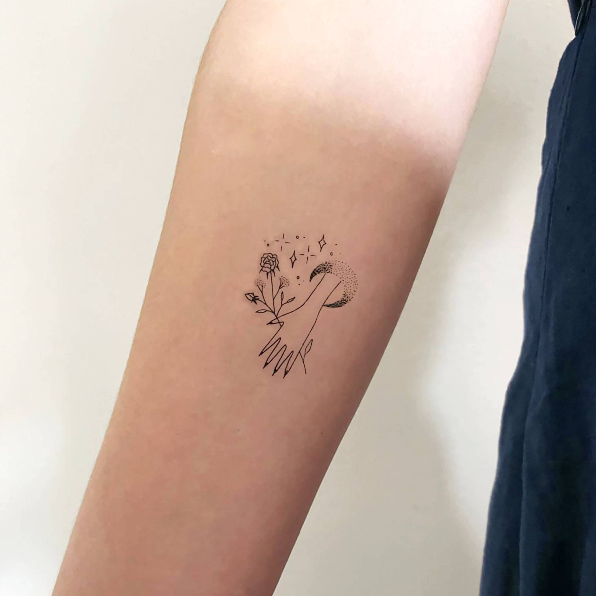 Blume Halten Mond Hand Temporäres Tattoo | 3Er Set Blume Halten Mond Hand Temporäres Tattoo | 3Er Set von Etsy - smalltattoos