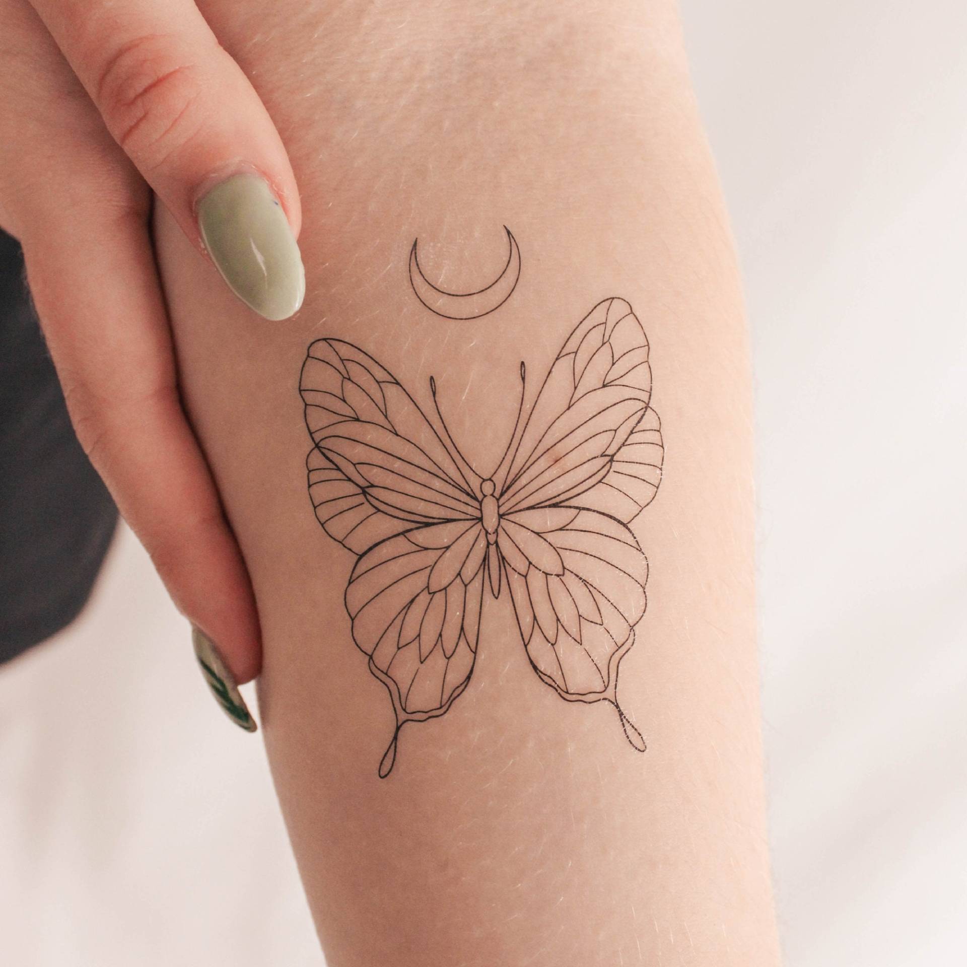 Fine Line Schmetterling Halbmond Temporäres Tattoo | 3Er Set von Etsy - smalltattoos