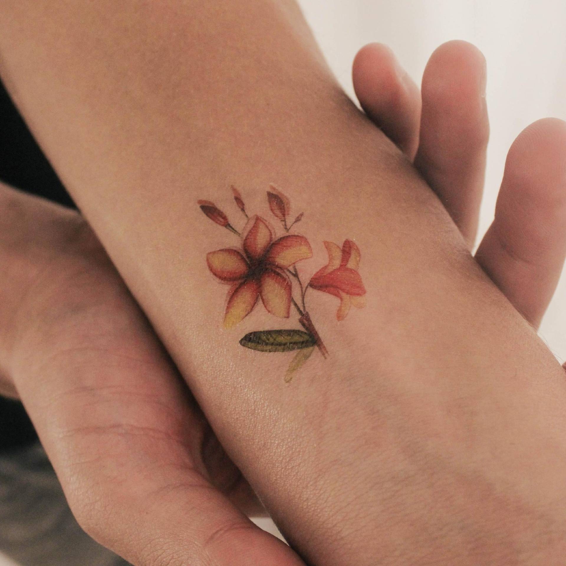 Plumeria Temporäres Tattoo Von Lena Fedchenko | 3Er Set von Etsy - smalltattoos