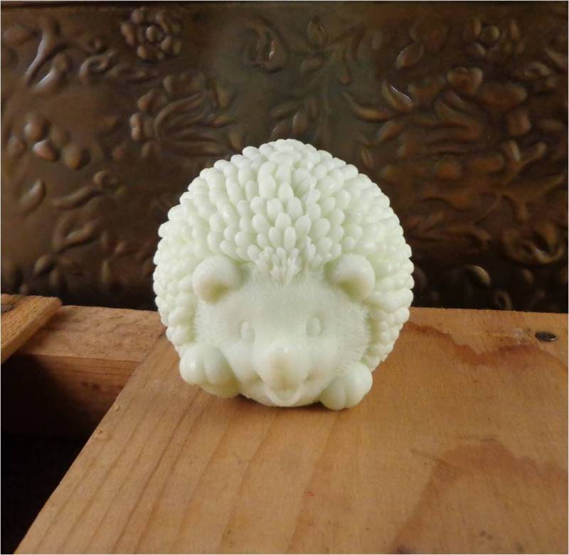 Igel Seife Entzückende Baby Igelförmige Seife, Du Wählst Duft & Farbe. Tolle Seife Für Kinder von Etsy - smellycatsoaps