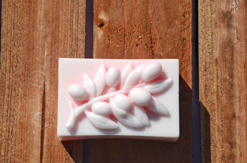 Olivenzweig Seife Schöne Einfache Design Dekorative Gastseife Bar, Sie Wählen Farbe & Duft von Etsy - smellycatsoaps
