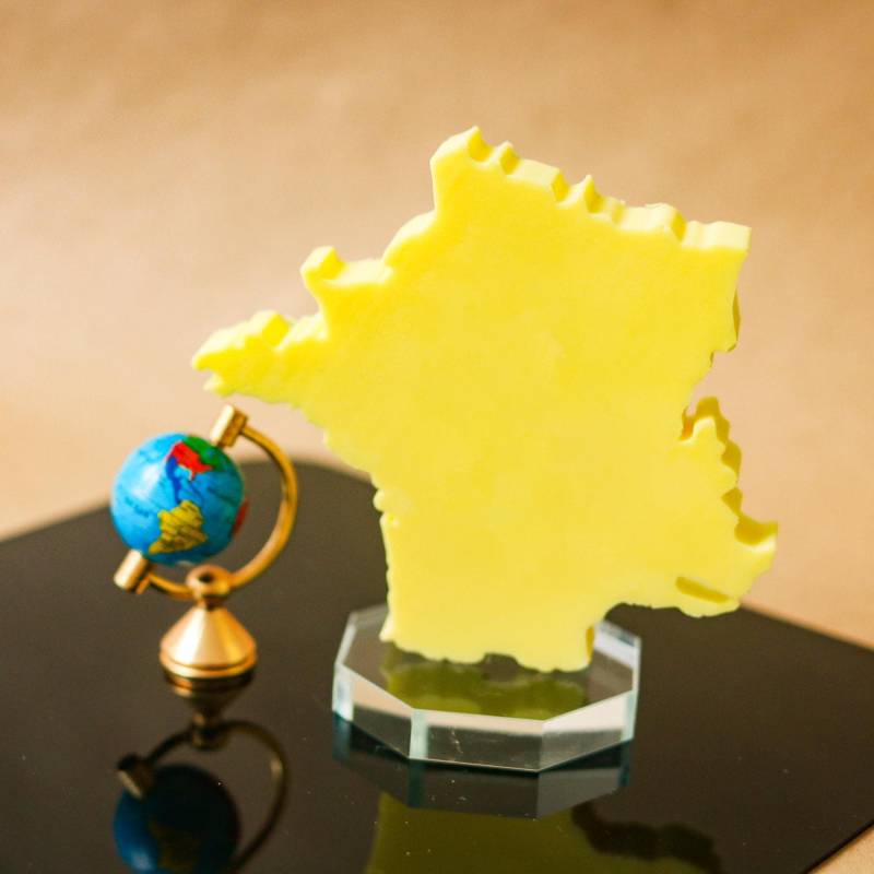 Frankreich Seife - Handgemachte Zitronen-Dekoseife | Vegan & Sls-Frei Originelles Geschenk Für Reise Und Frankreich-Fans von Etsy - soapOgraphic