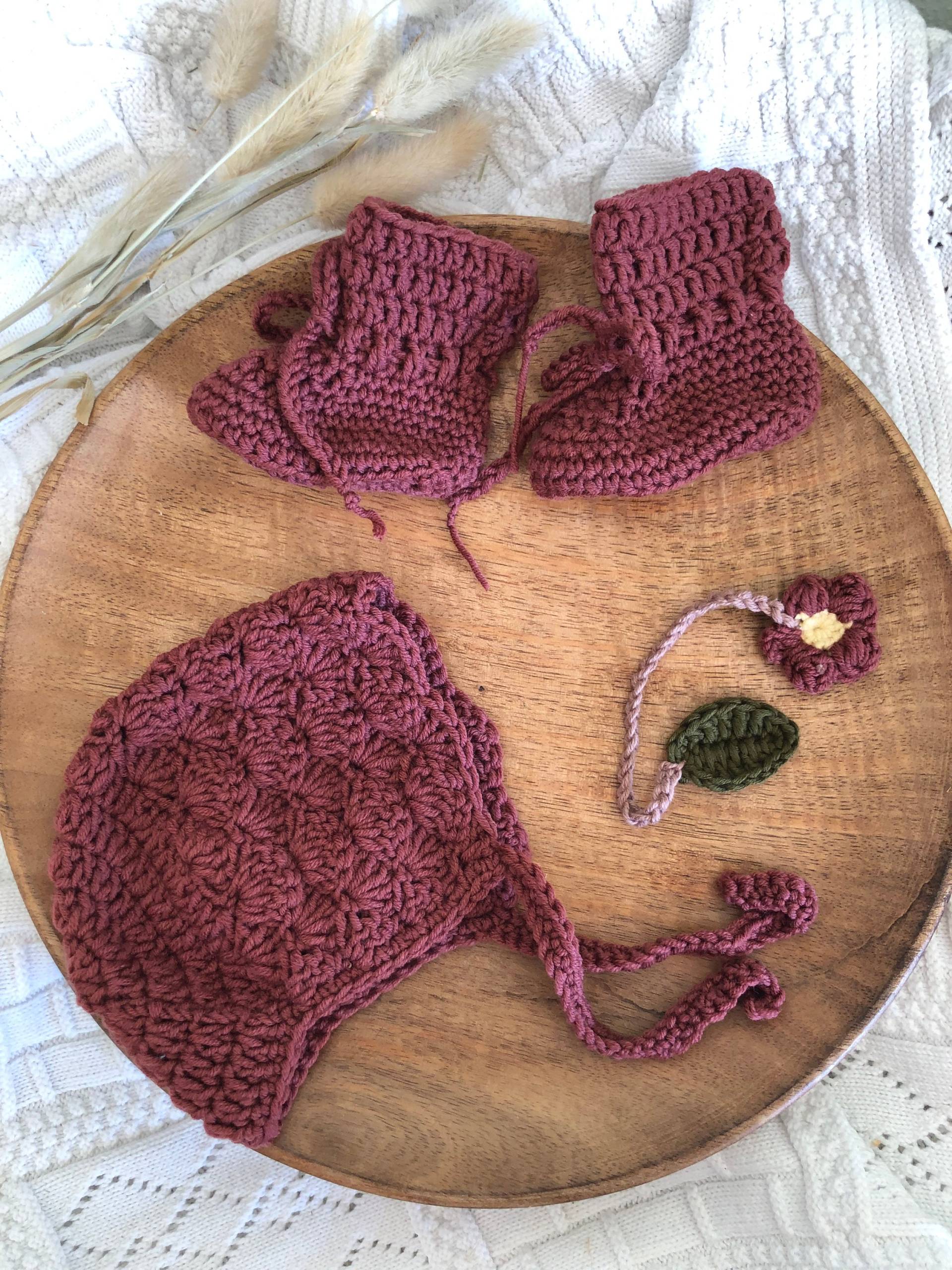 Newborn Set Babybonnet + Babyboots Nabelschnurbändchen Merino Geschenkset Newborn Set Babybonnet + Babyboots Nabelschnurbändchen Merino Geschenkset von Etsy - stephlene