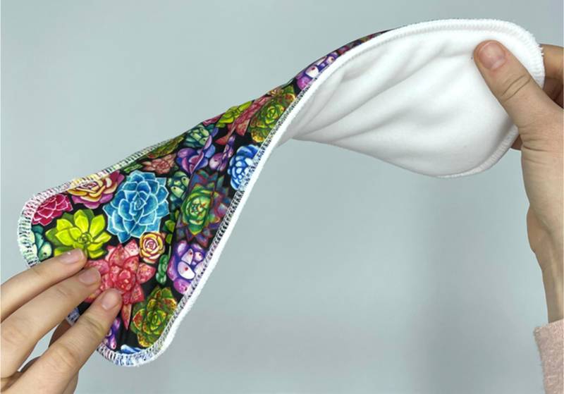 Wochenbett-Einlagen | Stoffbinde Nach Der Geburt Inkontinenzpads Periodenpads Muster Rosen 3 Stück von Etsy - stoffwindelbar