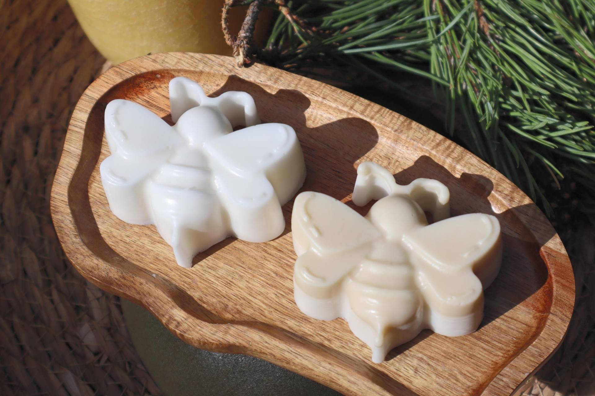 Naturseife Mit Honig in Bienenform | Bio Sheabutter - Vegan Rein Und Natürlich Ohne Palmöl Duftneutral Naturseife Mit Honig in Bienenform | Bio Sheabutter - Vegan Rein Und Natürlich Ohne Palmöl Duftneutral von Etsy - studiovaneli