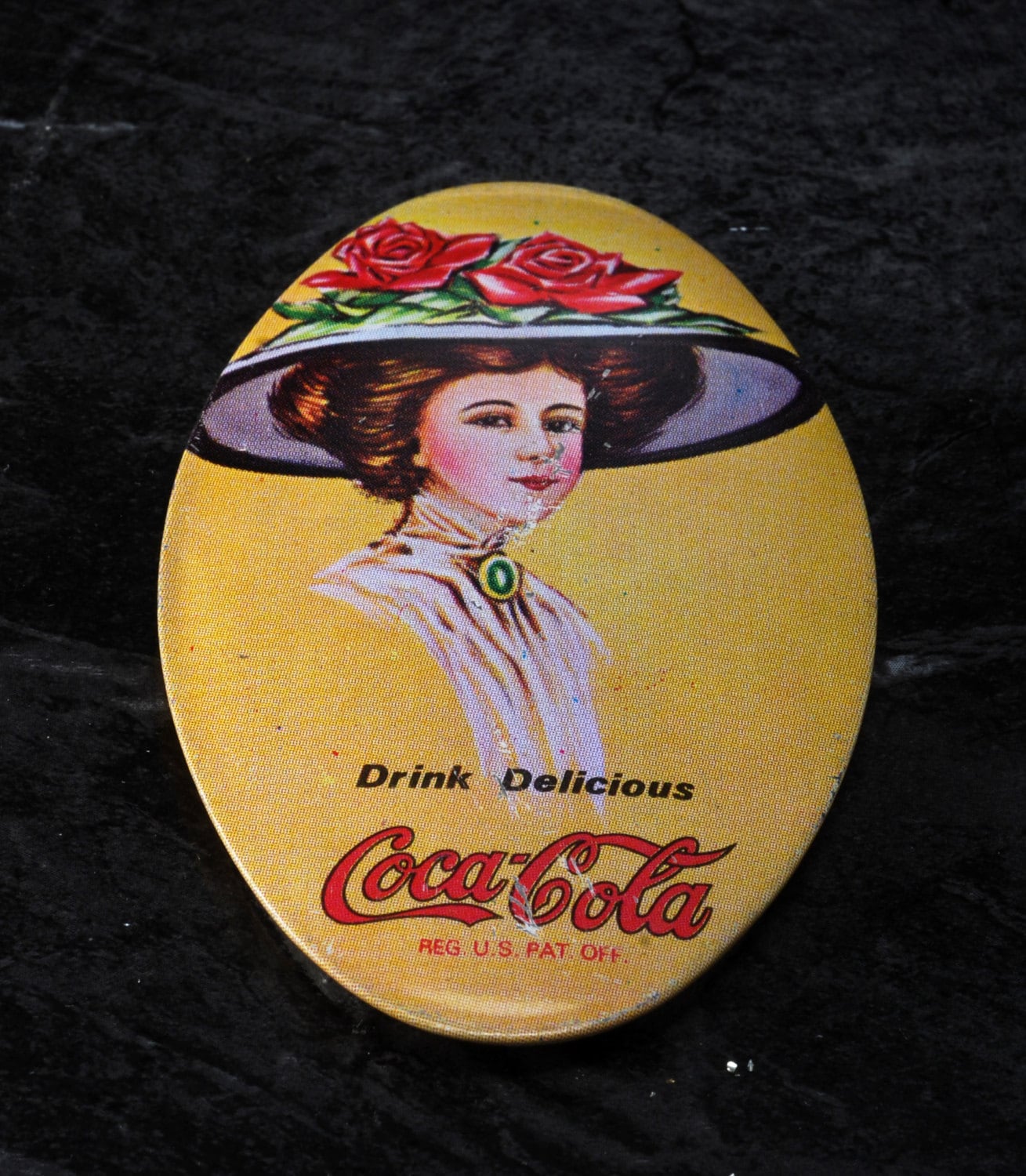 Jahrgang 1970 Coca-Cola Ovalen Spiegel Coca Cola Make-Up Täschchen Taschenspiegel 1 von Etsy - supplyguy