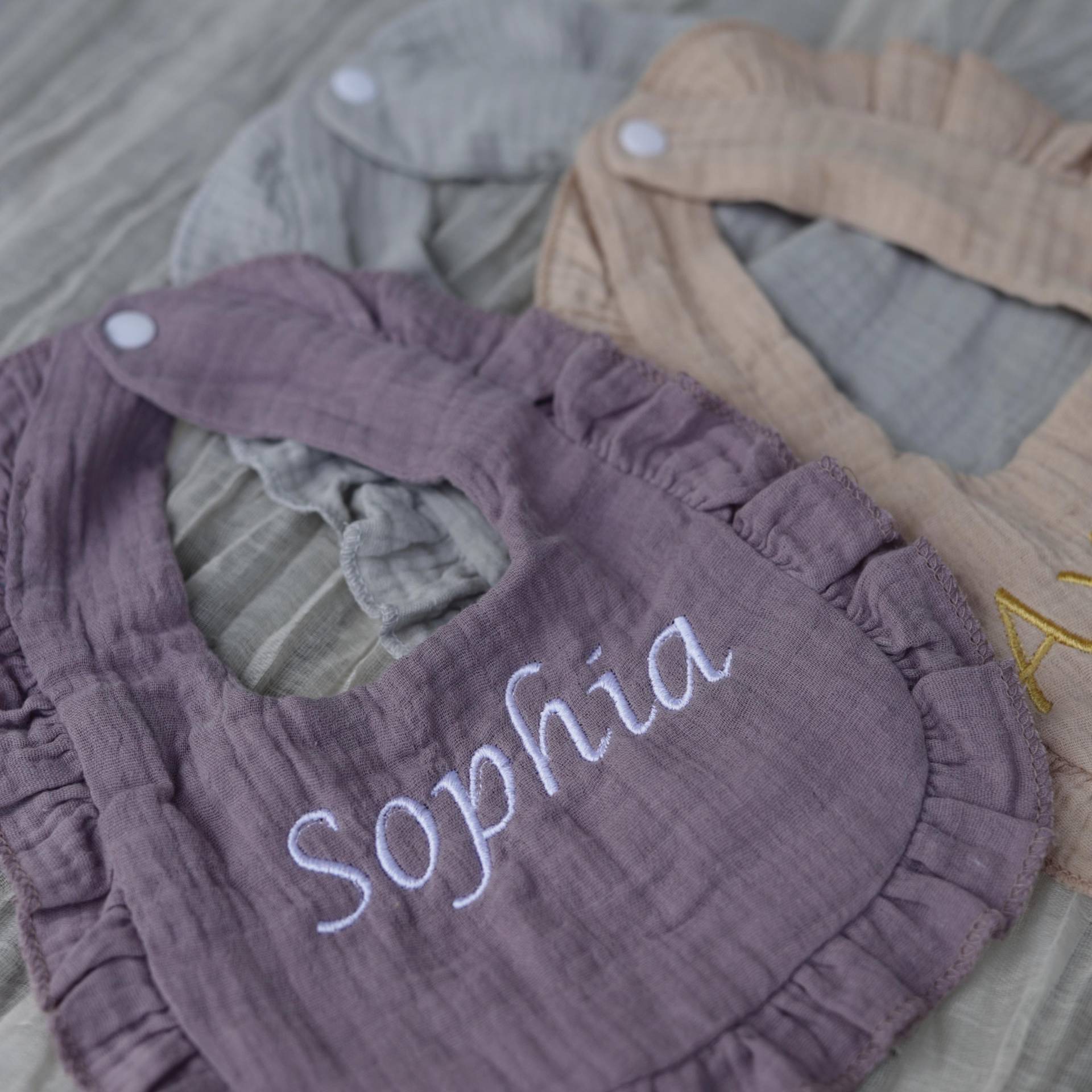 Halstuch - Lätzchen Musselintuch Mit Namen Personalisiert Spucktuch Geburt Taufe Baby Geschenk Sabbertuch von Etsy - tahayyulde
