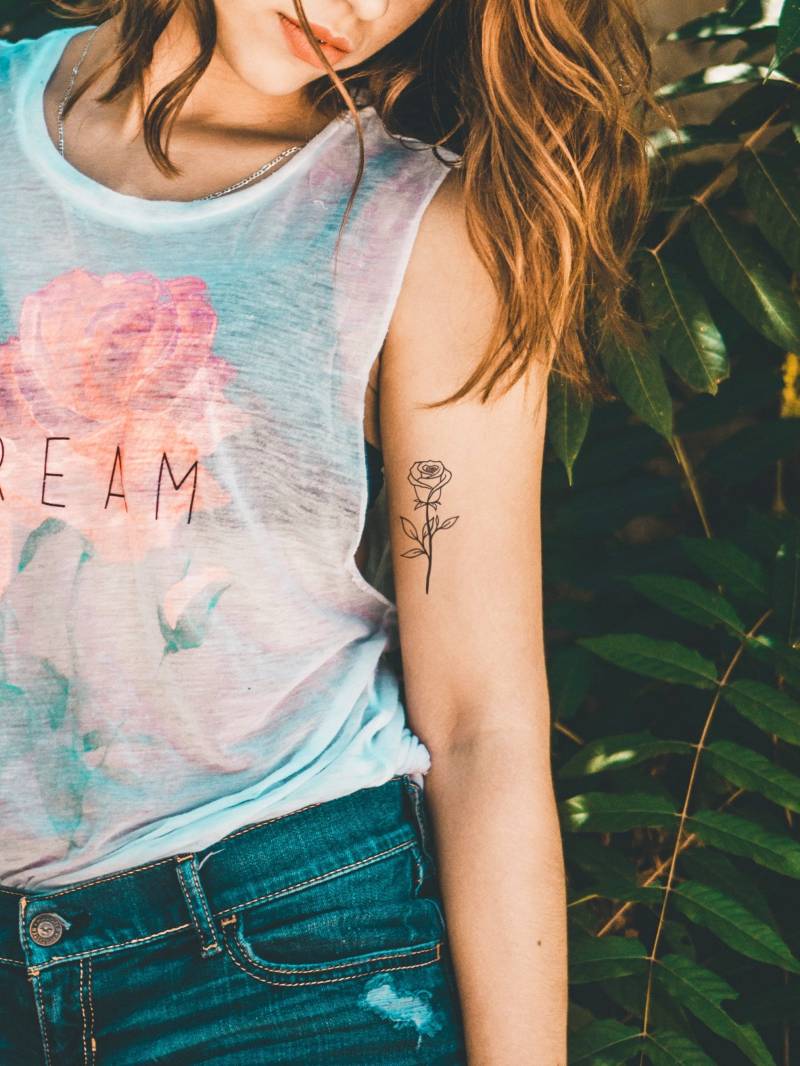 Florales Tattoo Boho/Fineline Rose Lineart Temporäres Vintage Mädchen Hipster Blumen Geschenk von Etsy - temptatco