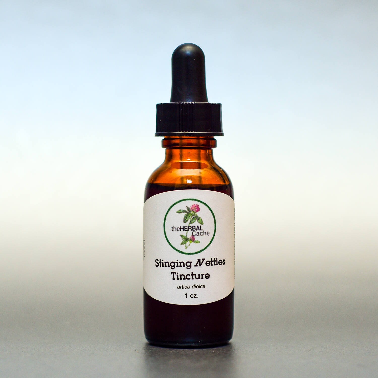 Brennessel Tinktur von Etsy - theHERBALCache