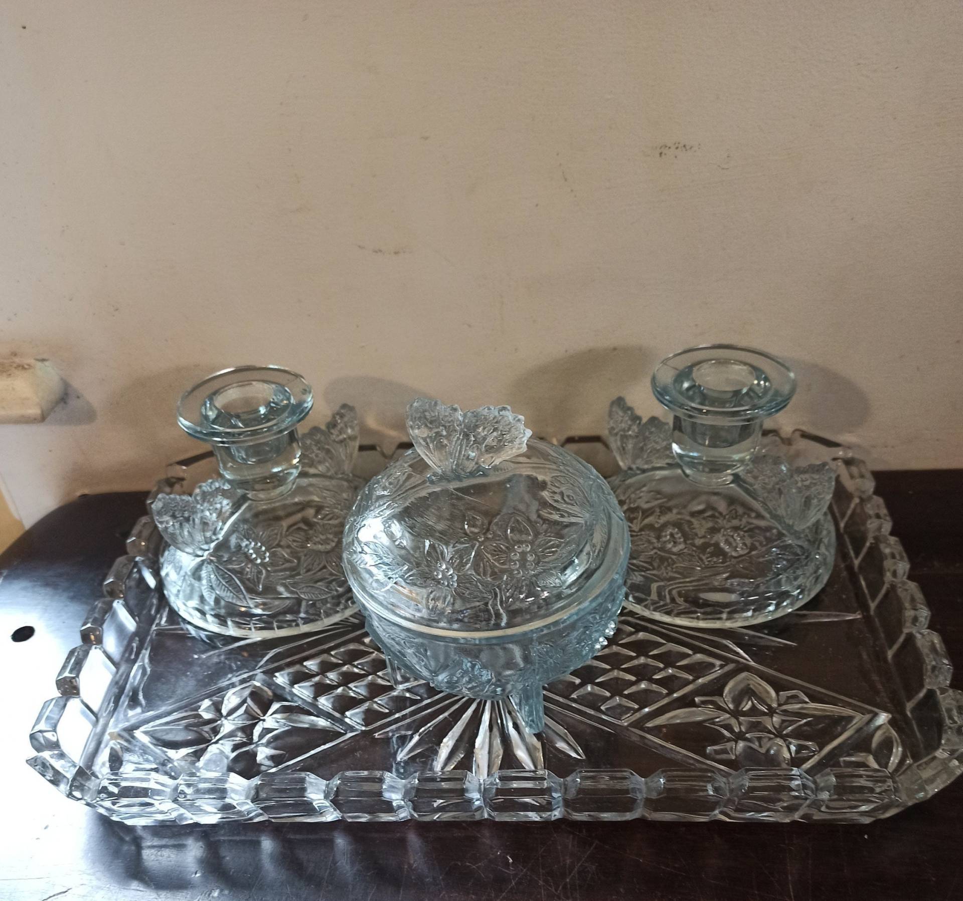 Vintage Glas 4 Stück Waschtisch Set. Jugendstil von Etsy - thebricabracboutique