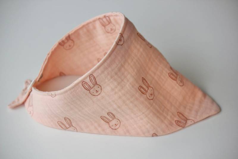 Baby Musselin Sabber Lätzchen, Tuch Häschen Apricot von Etsy - tjbibs
