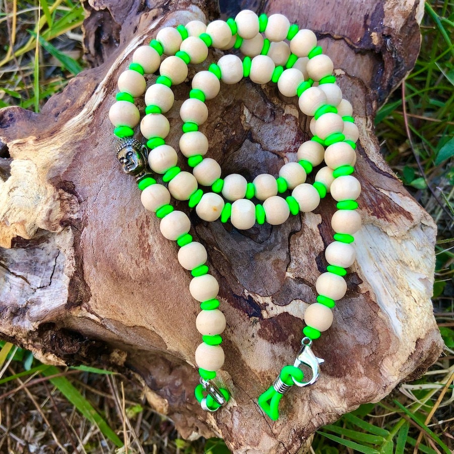 Brillenkette "Buddha - Neon Green" Brillenkette "Buddha - Neon Green" von Etsy - trudiloves