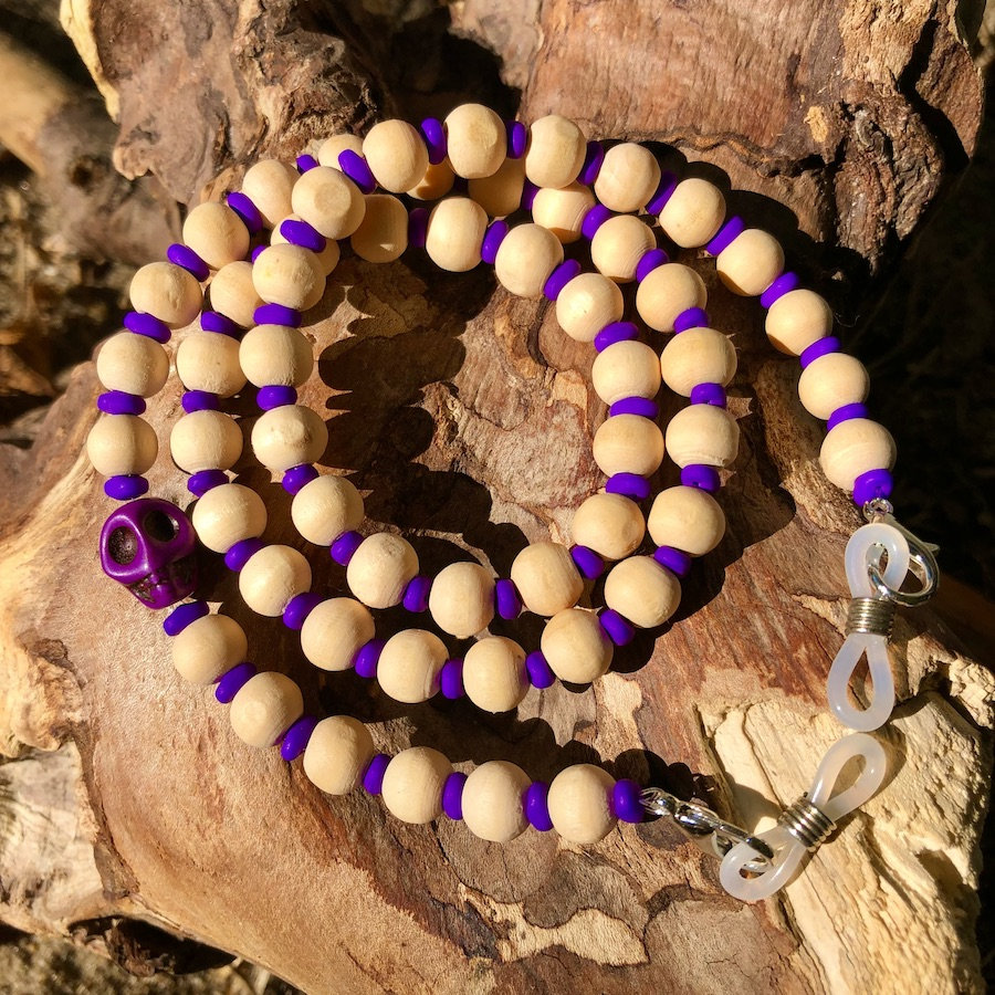 Brillenkette "Skull - Wood Neon Purple" Brillenkette "Skull - Wood Neon Purple" von Etsy - trudiloves