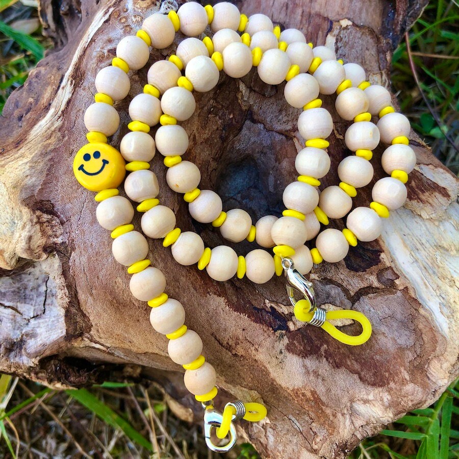 Brillenkette "Smiley - Wood Lemon" Brillenkette "Smiley - Wood Lemon" von Etsy - trudiloves