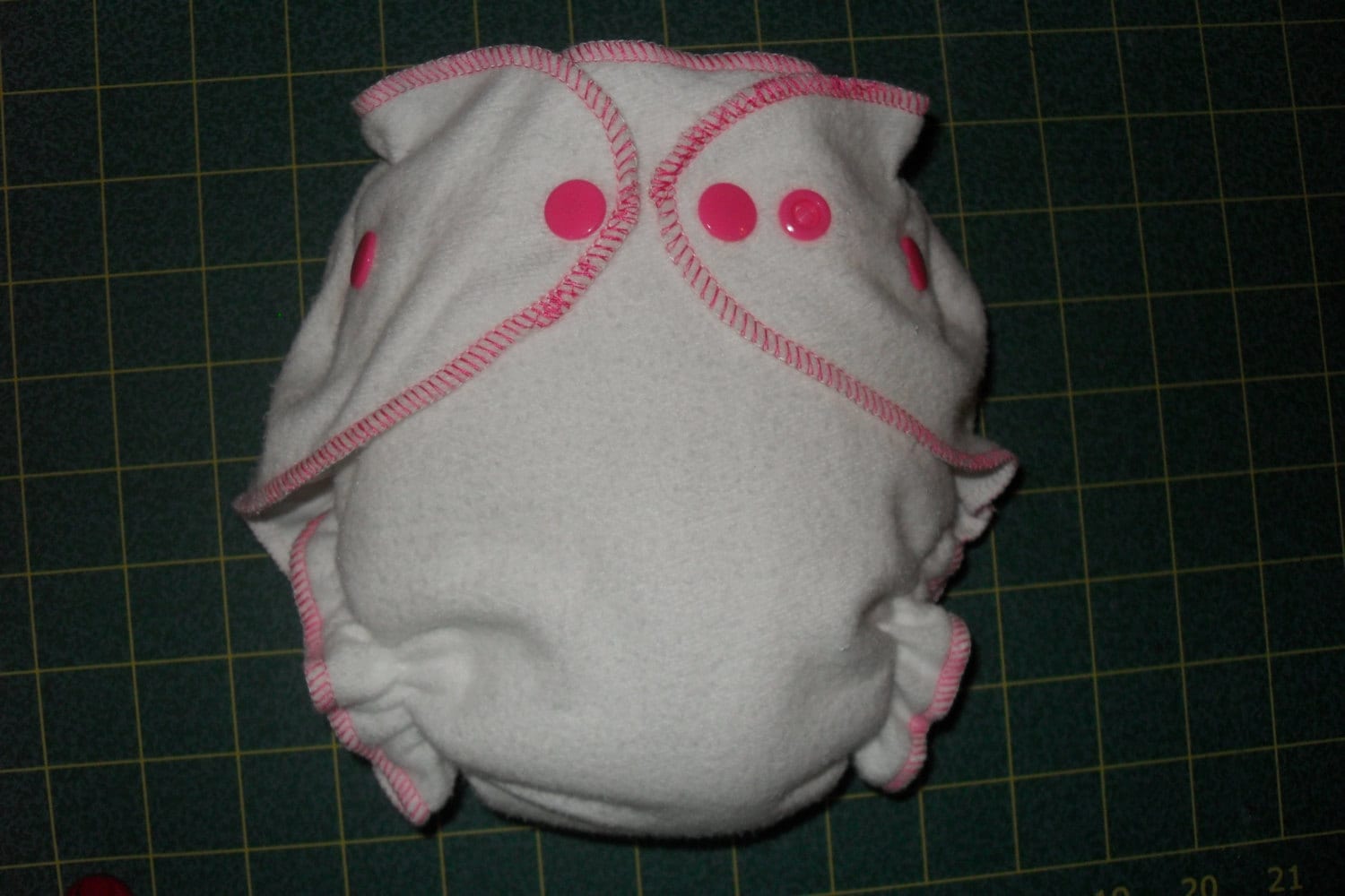 Ausgestattete Windel Bambus Zorb Mit Heißen Rosa Druckknöpfen von Etsy - twinkletoesdiapers