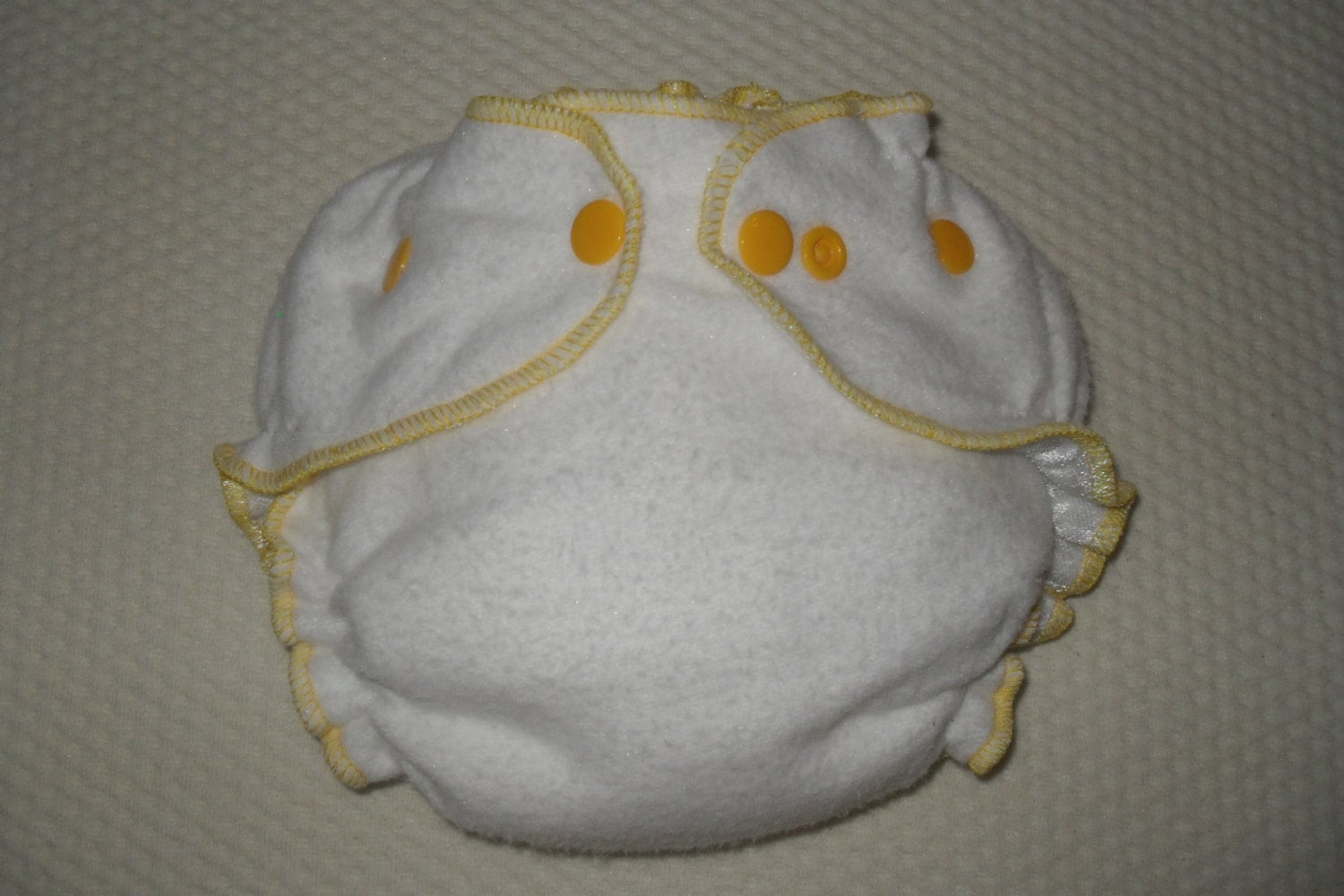 Bambus/Zorb Ausgestattet Windel Mit Gelben Druckknöpfen Und Einfassung von Etsy - twinkletoesdiapers