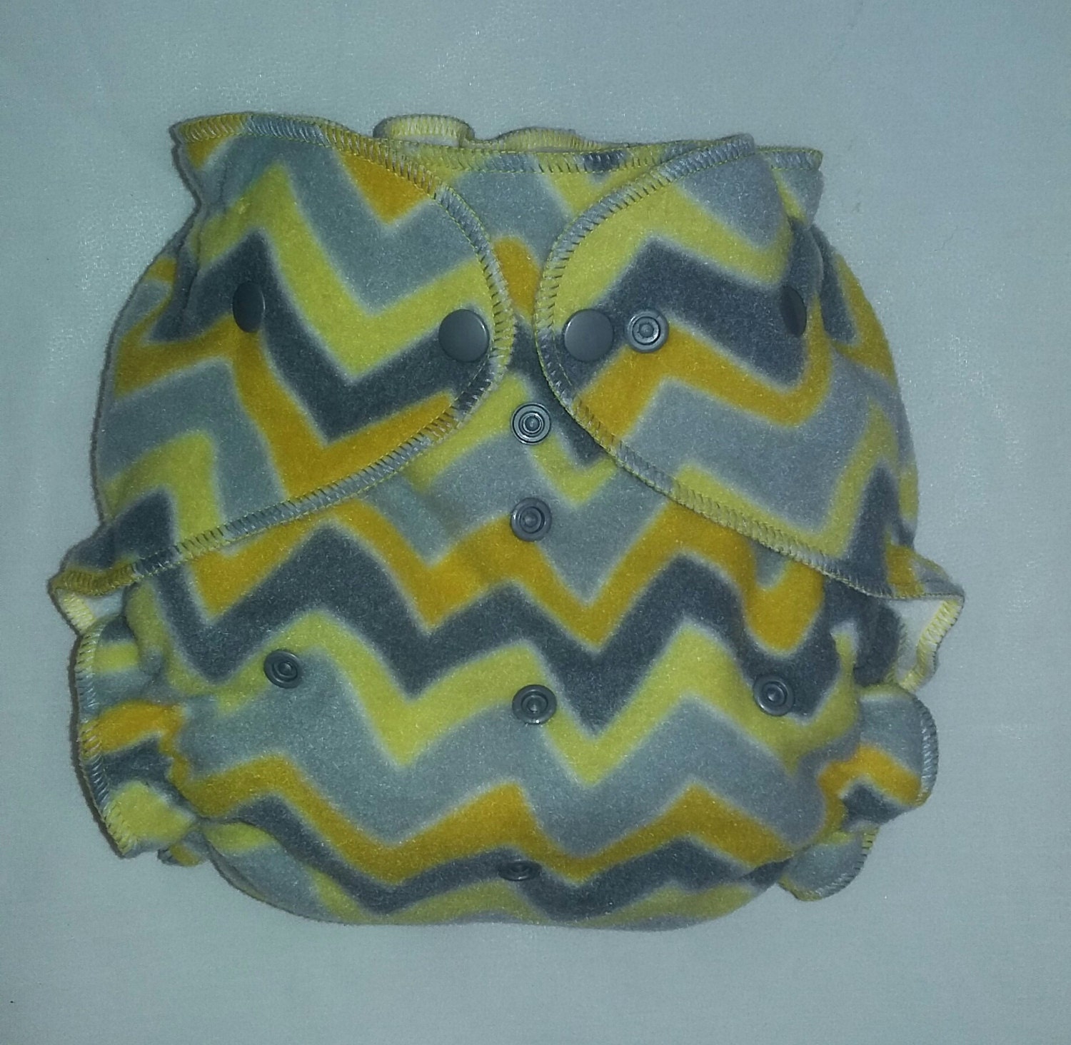 Gelbe Und Graue Chevron Windel Wickeln von Etsy - twinkletoesdiapers