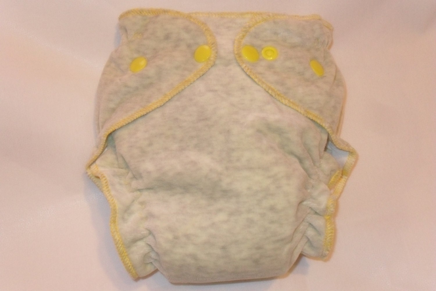 Graue Baumwolle Velour Ausgestattet Windel von Etsy - twinkletoesdiapers