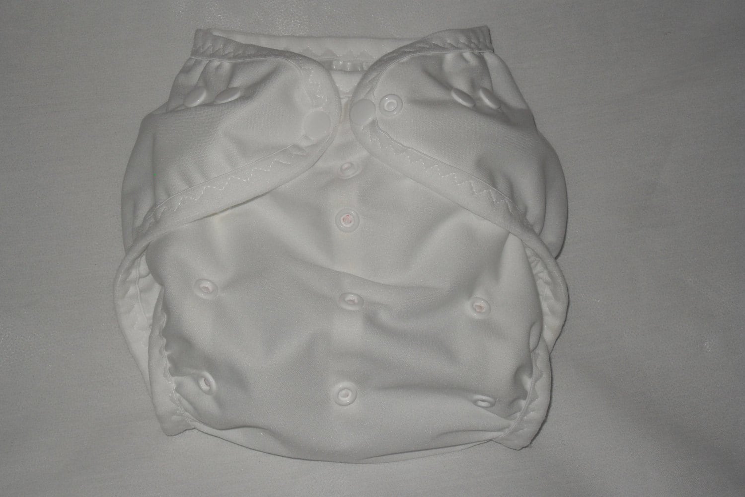 Weißer Pul-Windel von Etsy - twinkletoesdiapers