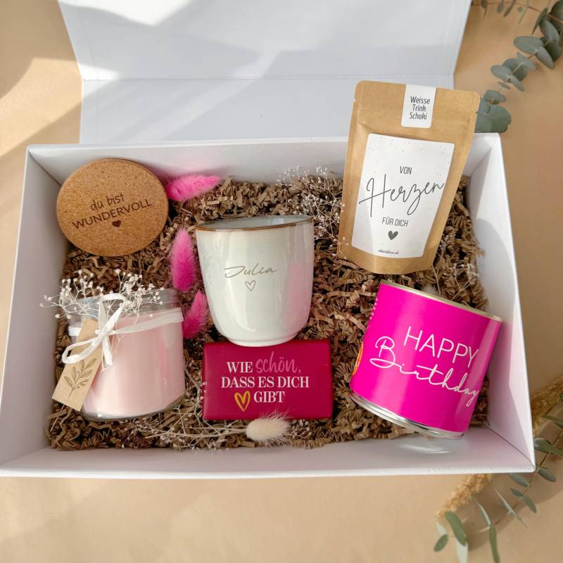 Geschenkbox Happy Birthday Pink | Personalisiertes Geburtstagsgeschenk Tasse Mit Name Kerze Kuchen Im Glas Geschenk Für Frauen Geschenkbox Happy Birthday Pink | Personalisiertes Geburtstagsgeschenk Tasse Mit Name Kerze Kuchen Im Glas Geschenk Für Frauen von Etsy - undGlueck