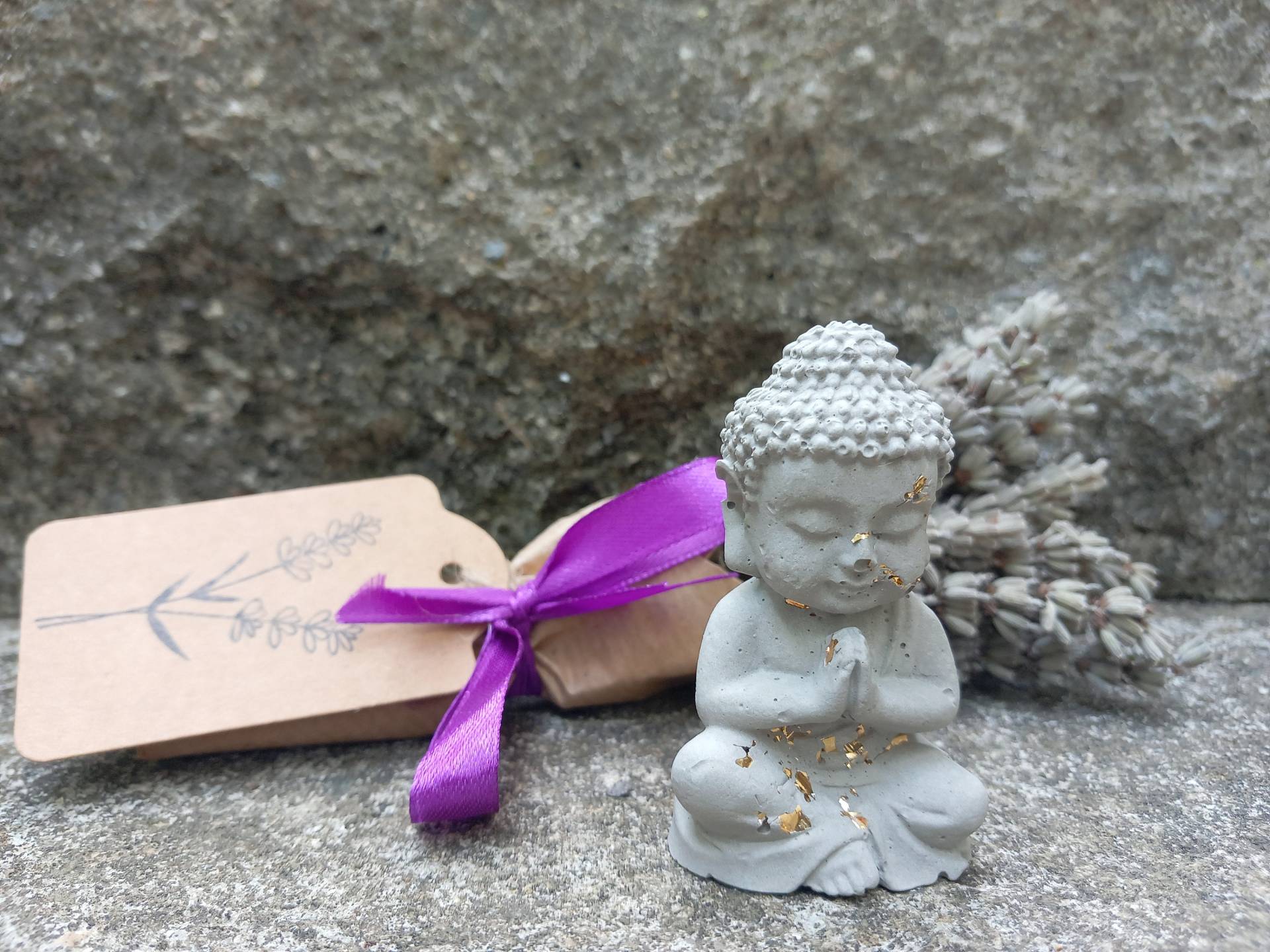 Glücksbringer Buddha Statue Yoga Geschenk Liebe Beton Freundschaft Balance Entspannung Freundin Chakra Aufmerksamkeit von Etsy - unicatum