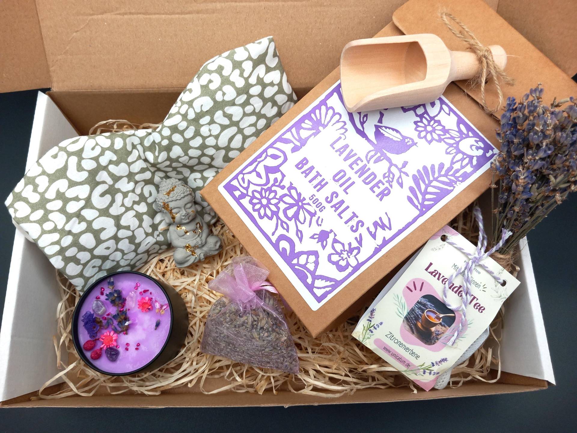 Lavendel Geschenkebox Set Herzensmensch Badesalz Augenmaske Glücksbuddah Kerze Wellness Auszeit Freundschaft Freundinnenbox von Etsy - unicatum