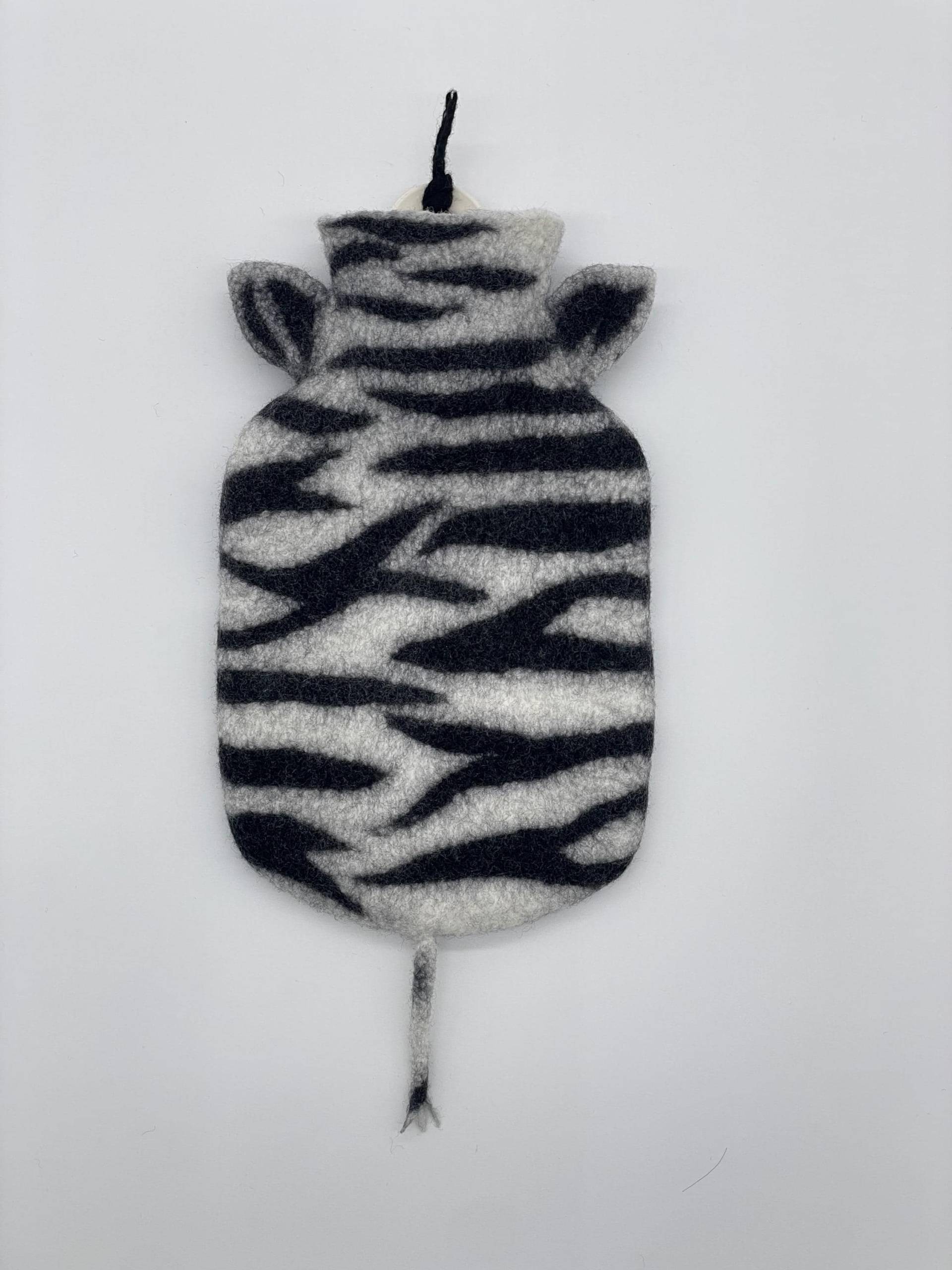 Wärmflasche Filzwärmflasche Klein 0, 8 Liter Zebra Tierwärmflasche Geschenk Für Kinder Wärmflasche Filzwärmflasche Klein 0, 8 Liter Zebra Tierwärmflasche Geschenk Für Kinder von Etsy - verFILZtesDE