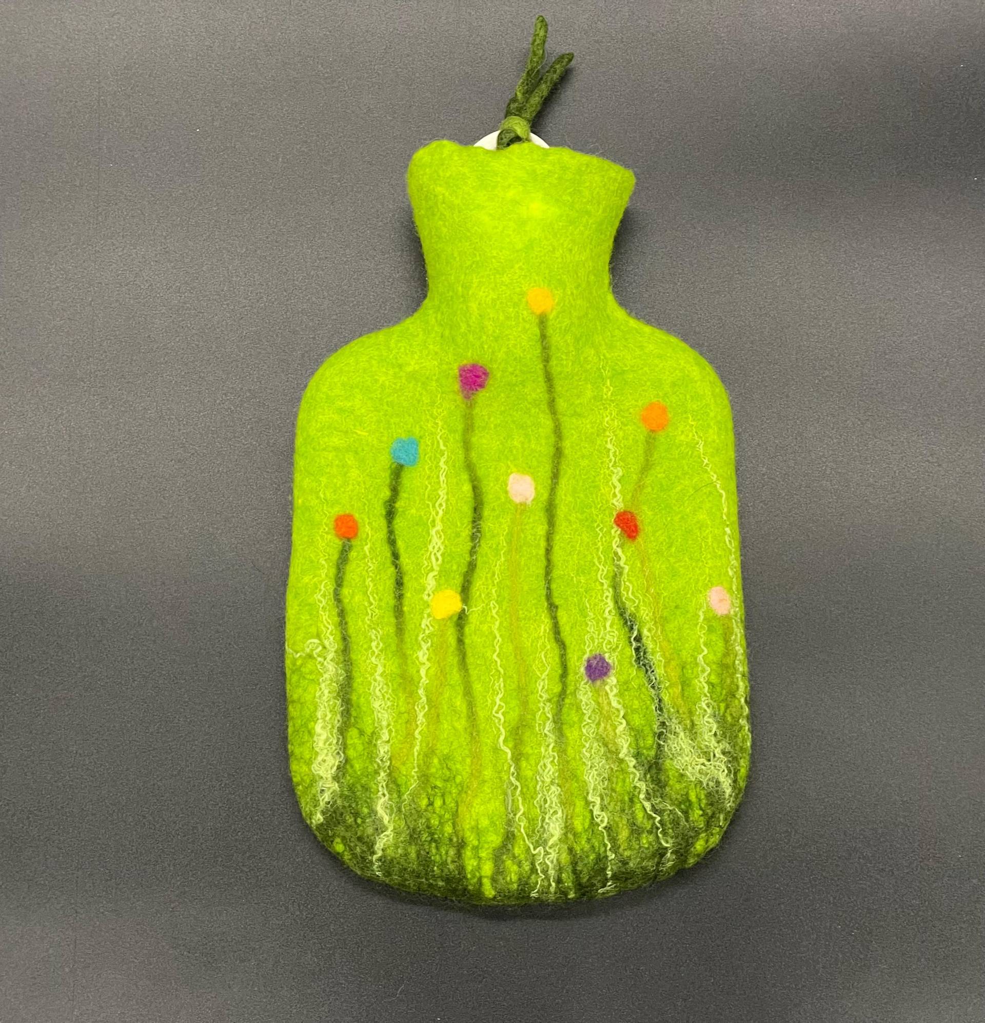 Wärmflasche Für Kinder Filzwärmflasche Blumenwiese Klein 0, 8 Liter Filz Wärmflasche Für Kinder Filzwärmflasche Blumenwiese Klein 0, 8 Liter Filz von Etsy - verFILZtesDE