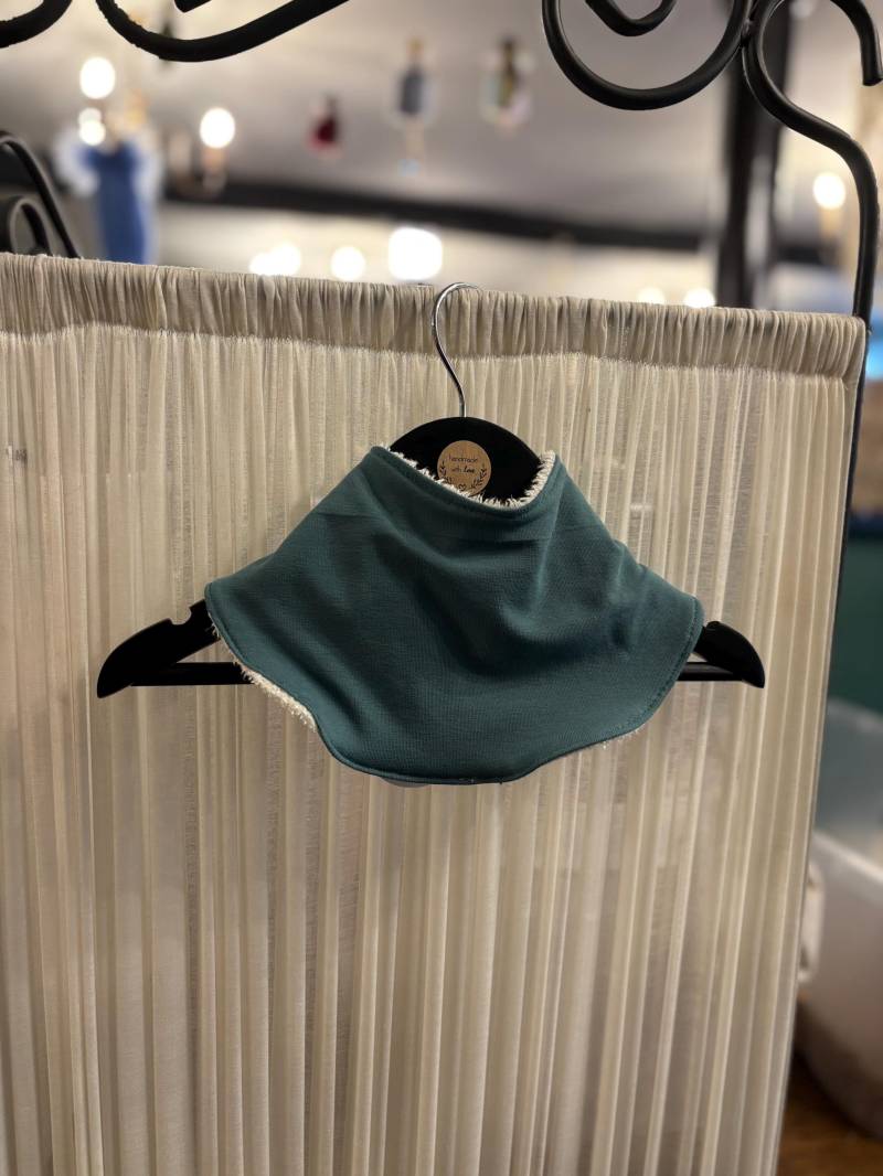 Babyhalstuch Wendelätzchen Frotte Jersey Waldgrün von Etsy - verubinrot