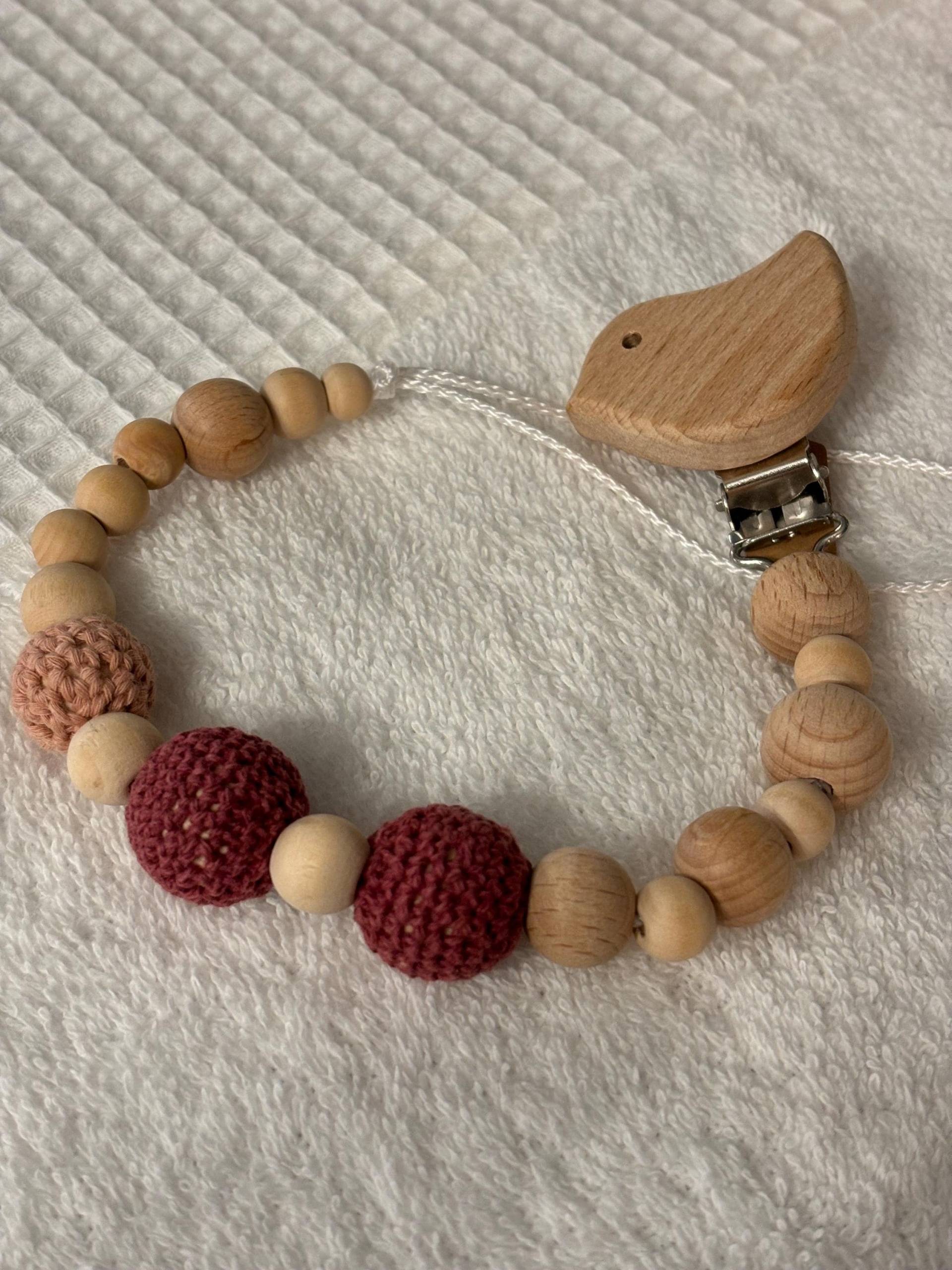 Schnullerkette „Ente" Natur Handmade Schnullerkette „Ente" Natur Handmade von Etsy - verubinrot