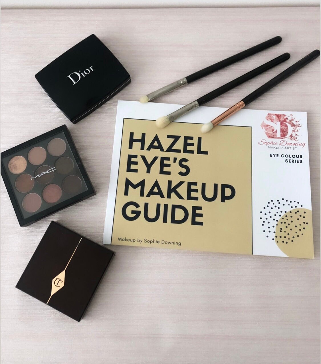 Haselnuss Augen, Makeup Guide, Book, Personalisiert, Buch, Augenschirm, Unterricht, Lehrer, Augen Makeup, Augenfarbe, Anleitung Haselnuss Augen, Makeup Guide, Book, Personalisiert, Buch, Augenschirm, Unterricht, Lehrer, Augen Makeup, Augenfarbe, Anleitung von Etsy - virtualmakeupartist