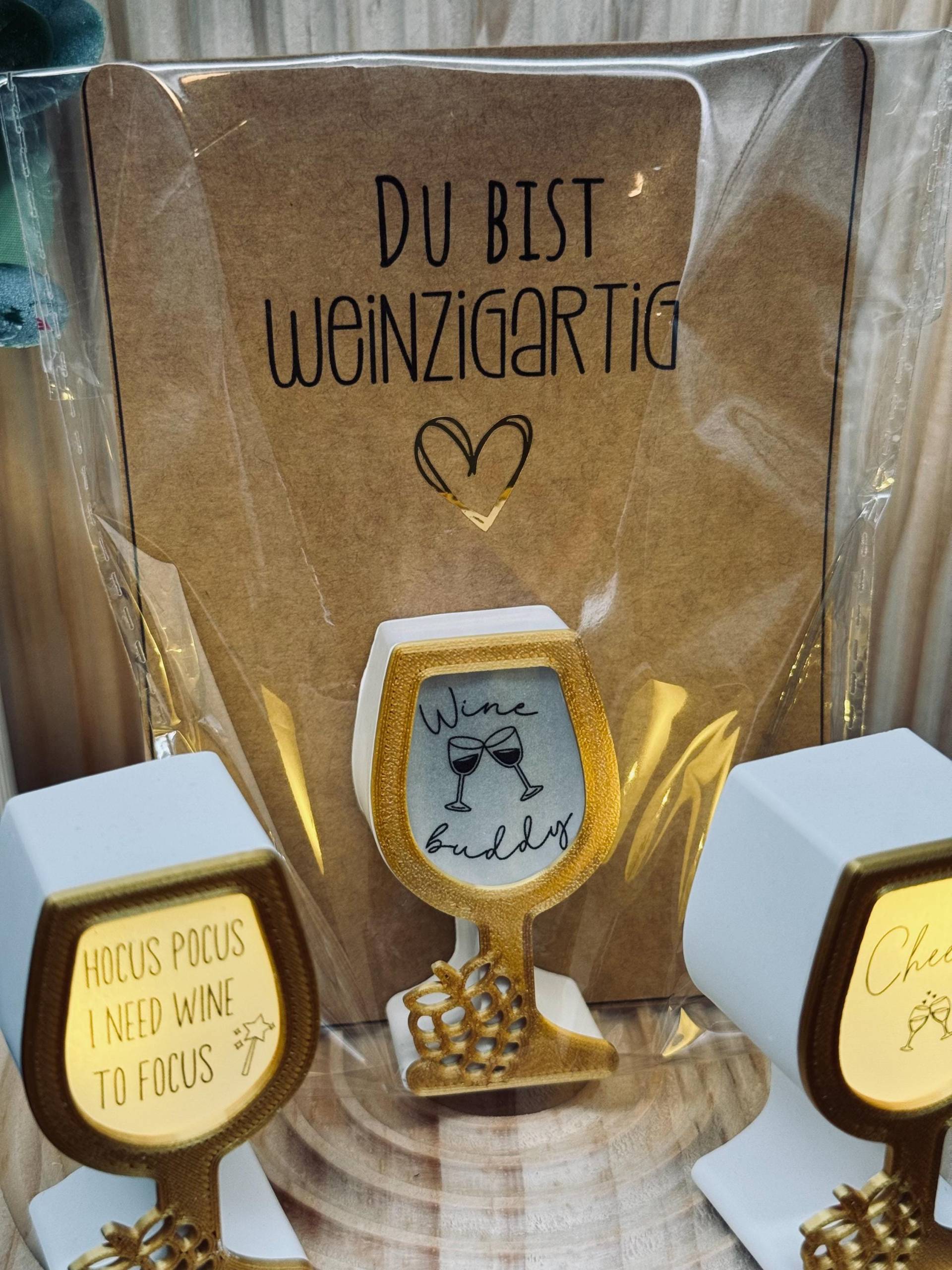 Kleine Leucht-Weingläser | Geschenk Weinliebhaber Lichtergeschenk Kleine Leucht-Weingläser | Geschenk Weinliebhaber Lichtergeschenk von Etsy - werkstark