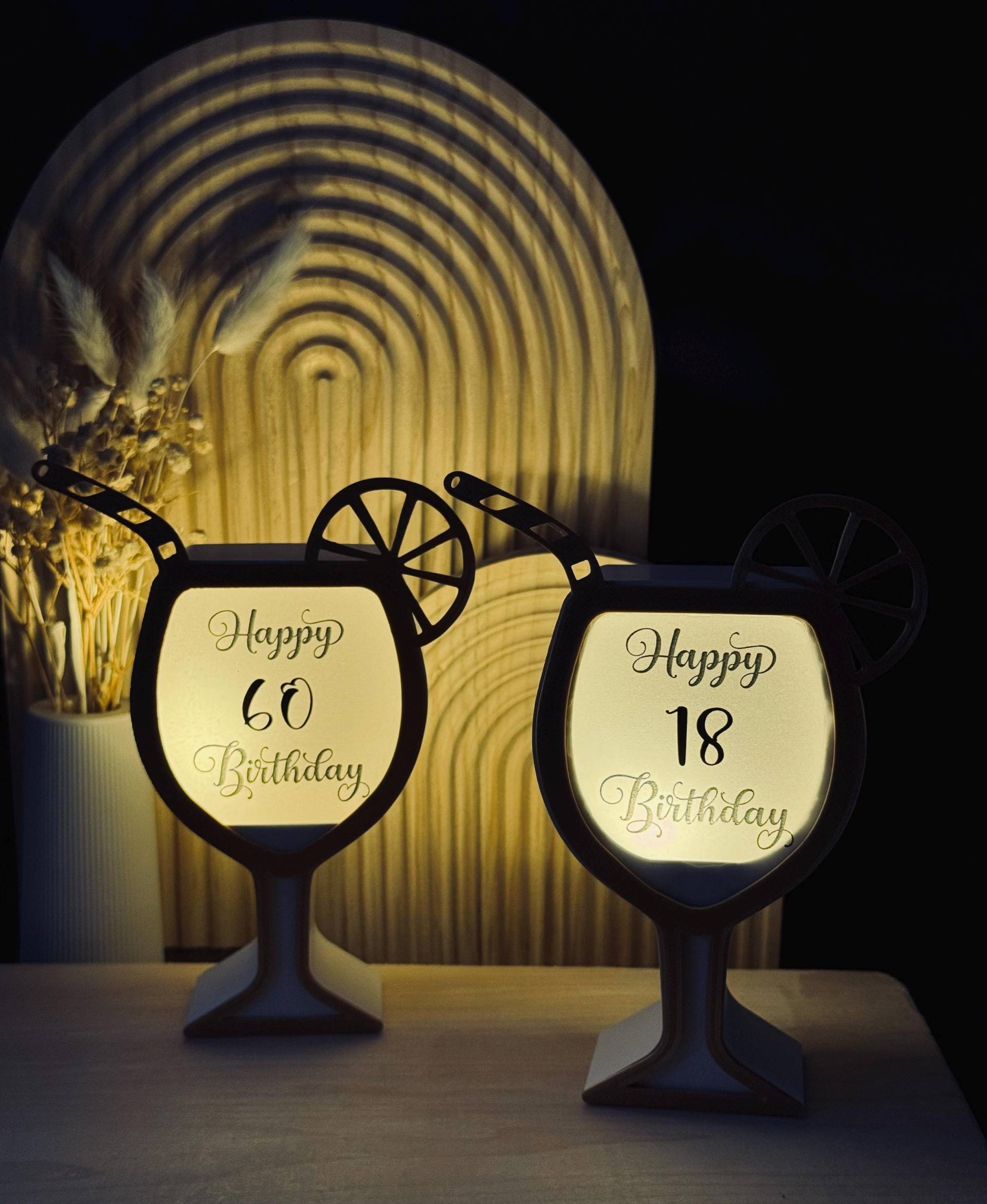 Leucht Cocktailglas | Geburtstagsgeschenk Lichtergeschenk Leucht Cocktailglas | Geburtstagsgeschenk Lichtergeschenk von Etsy - werkstark