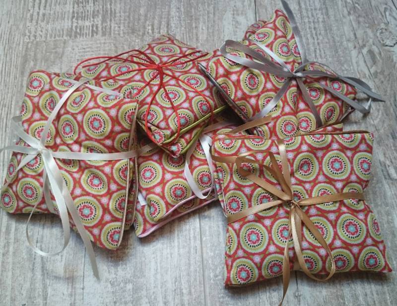 Bio Kirschkernkissen + Kälte/Wärme Kompresse - Geschenke Set Waschbare Bezüge von Etsy - wwwMiaLilyDE