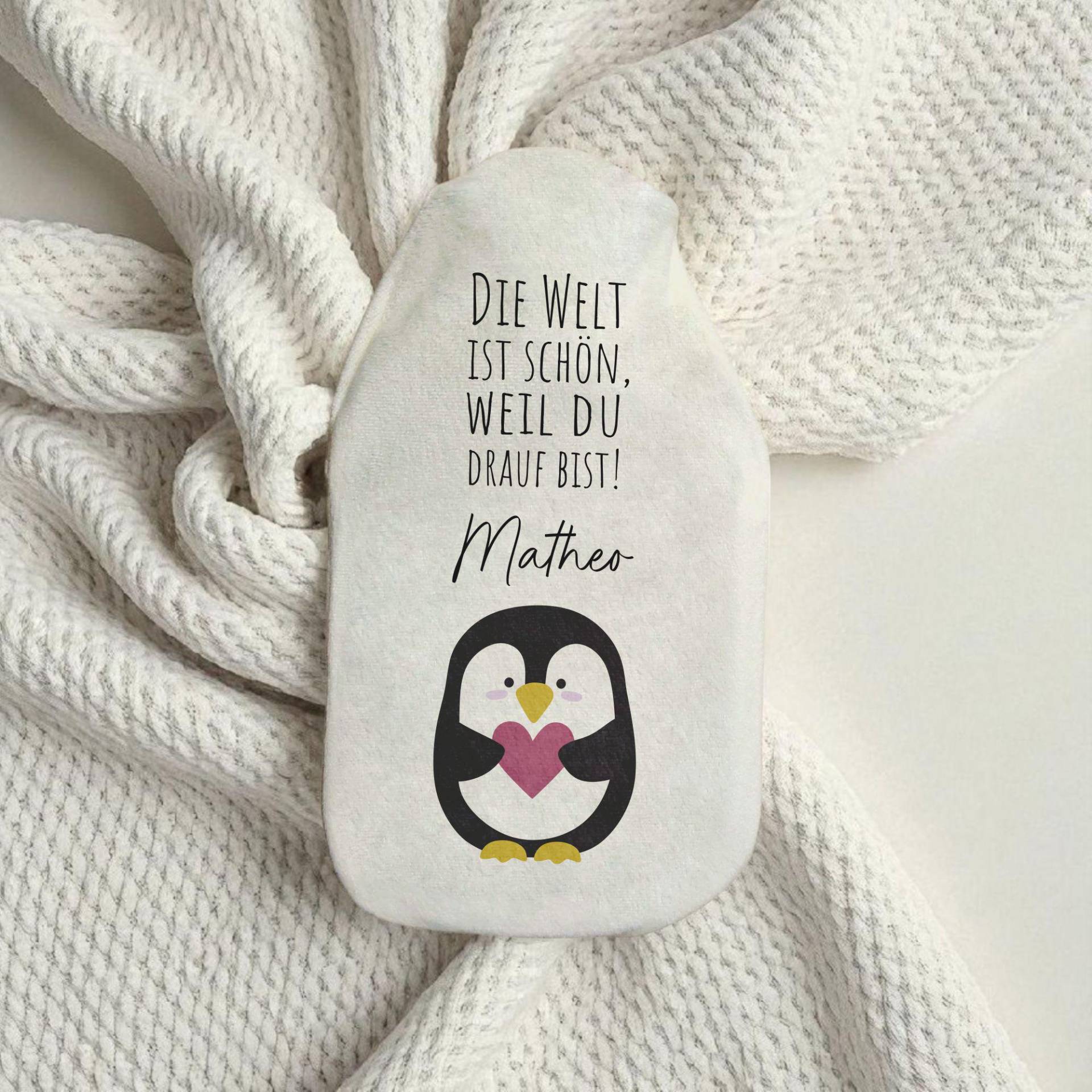 Personalisierte Wärmflasche Pinguin "Die Welt Ist Schön, Weil Du Drauf Bist" Geschenk Weihnachten, Nikolaus, Adventskalender von Etsy - xxxBESONDERSxxx