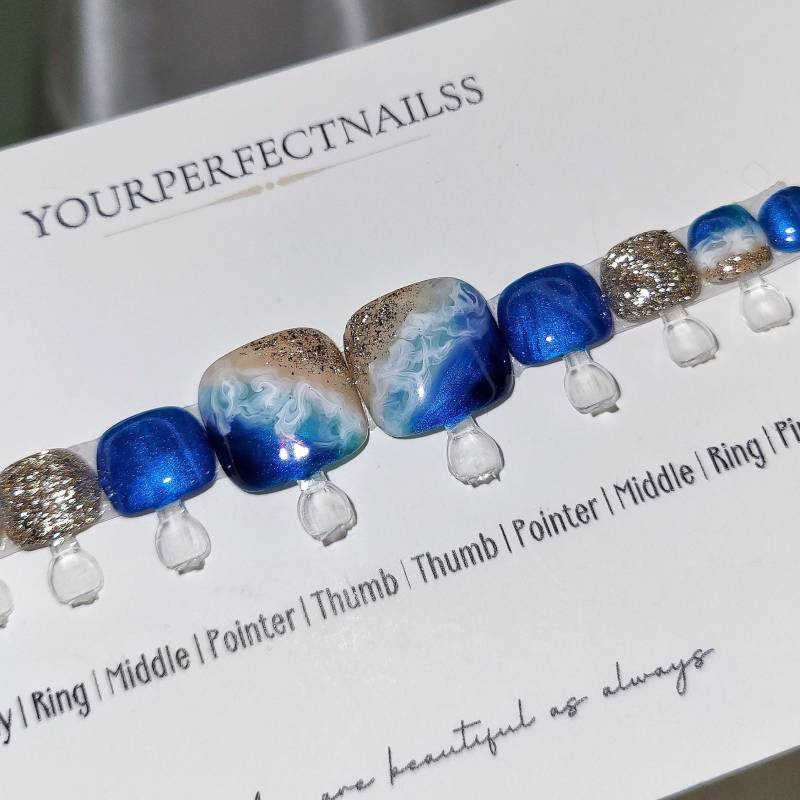 Drücken Sie Auf Die Zehennägel. Meereswellen, Zehennägel, Künstliche Sommerzehen, Meeresnägel, Meeresnägel von Etsy - yourperfectnailss