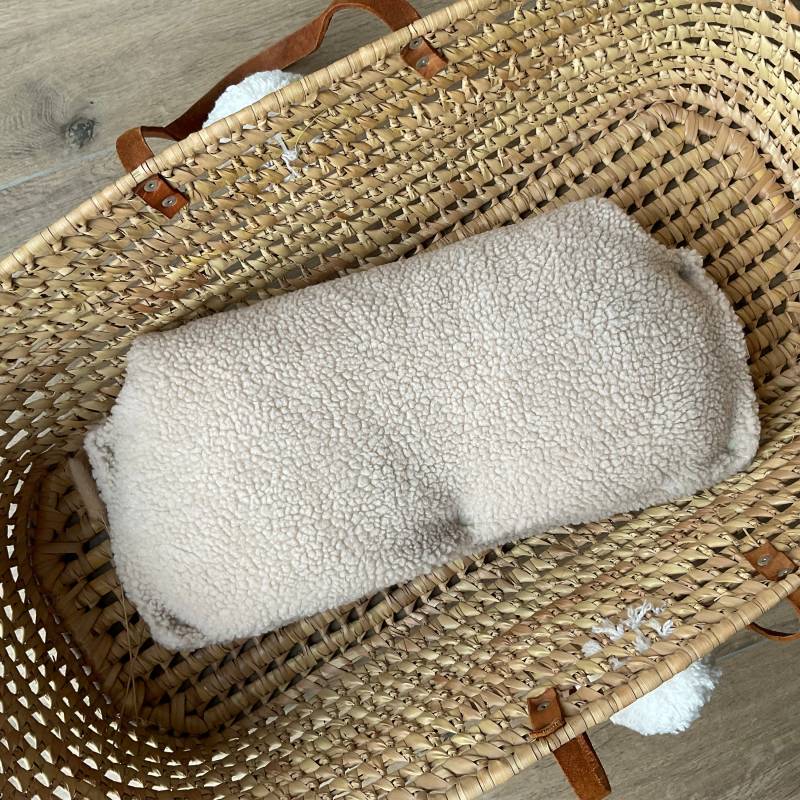 Kuscheliger Kinderwagenmuff Beige I Teddystoff Kuscheliger Kinderwagenmuff Beige I Teddystoff von Etsy - zARTrosaDesign
