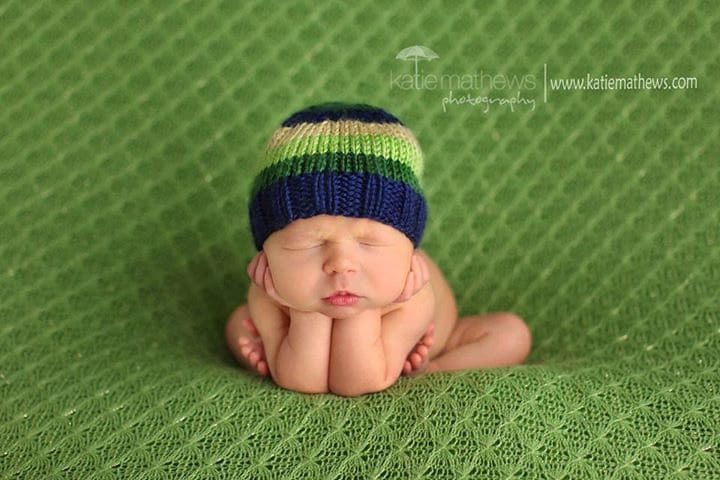 Handgestrickte Gestreifte Neugeborenen Mütze Marine, Grün, Beige von Etsy - zellashop