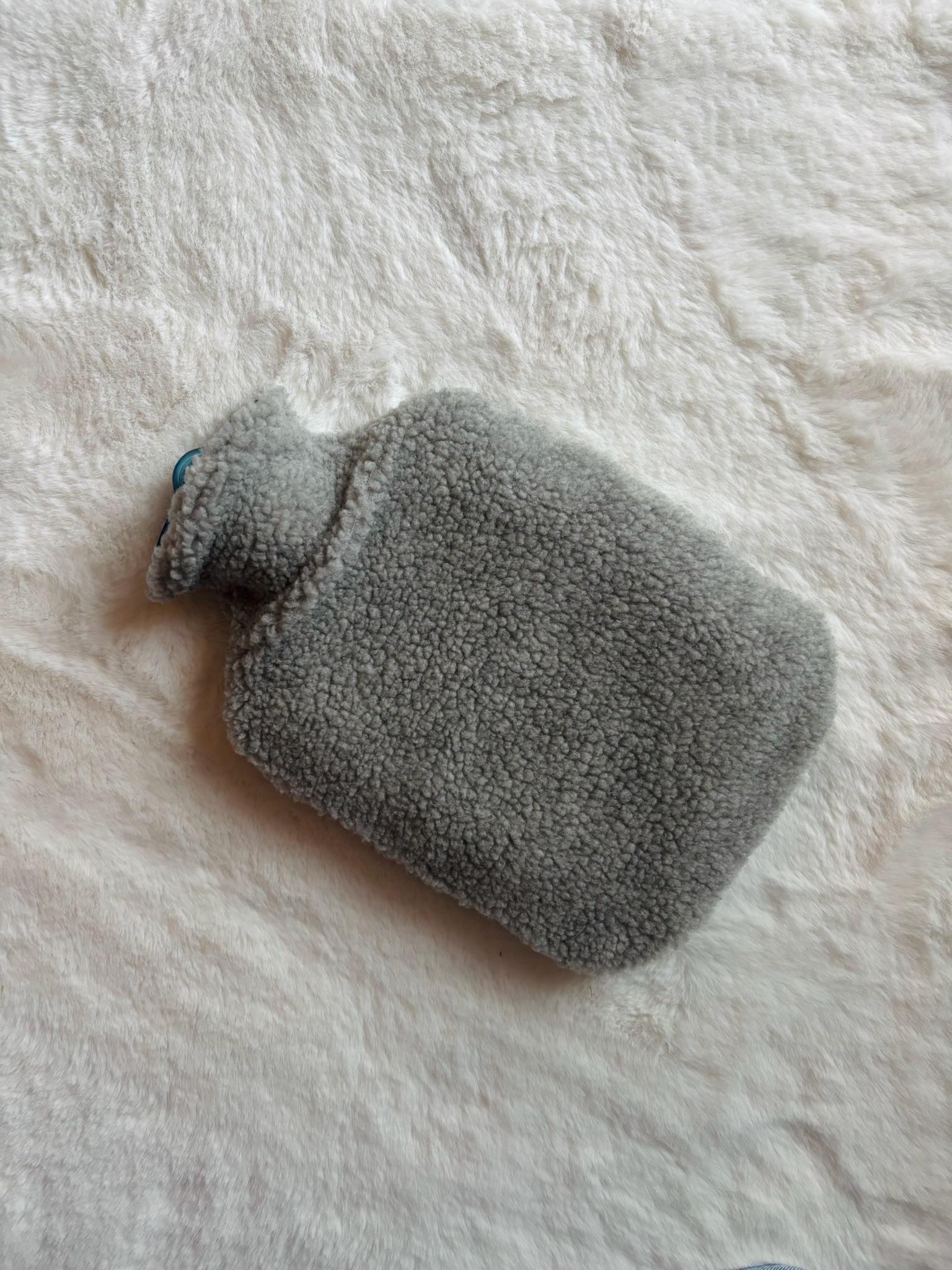 Hülle Für Wärmflasche Wärmflaschenpulli Teddy Grau Hülle Für Wärmflasche Wärmflaschenpulli Teddy Grau von Etsy - zweinconcept