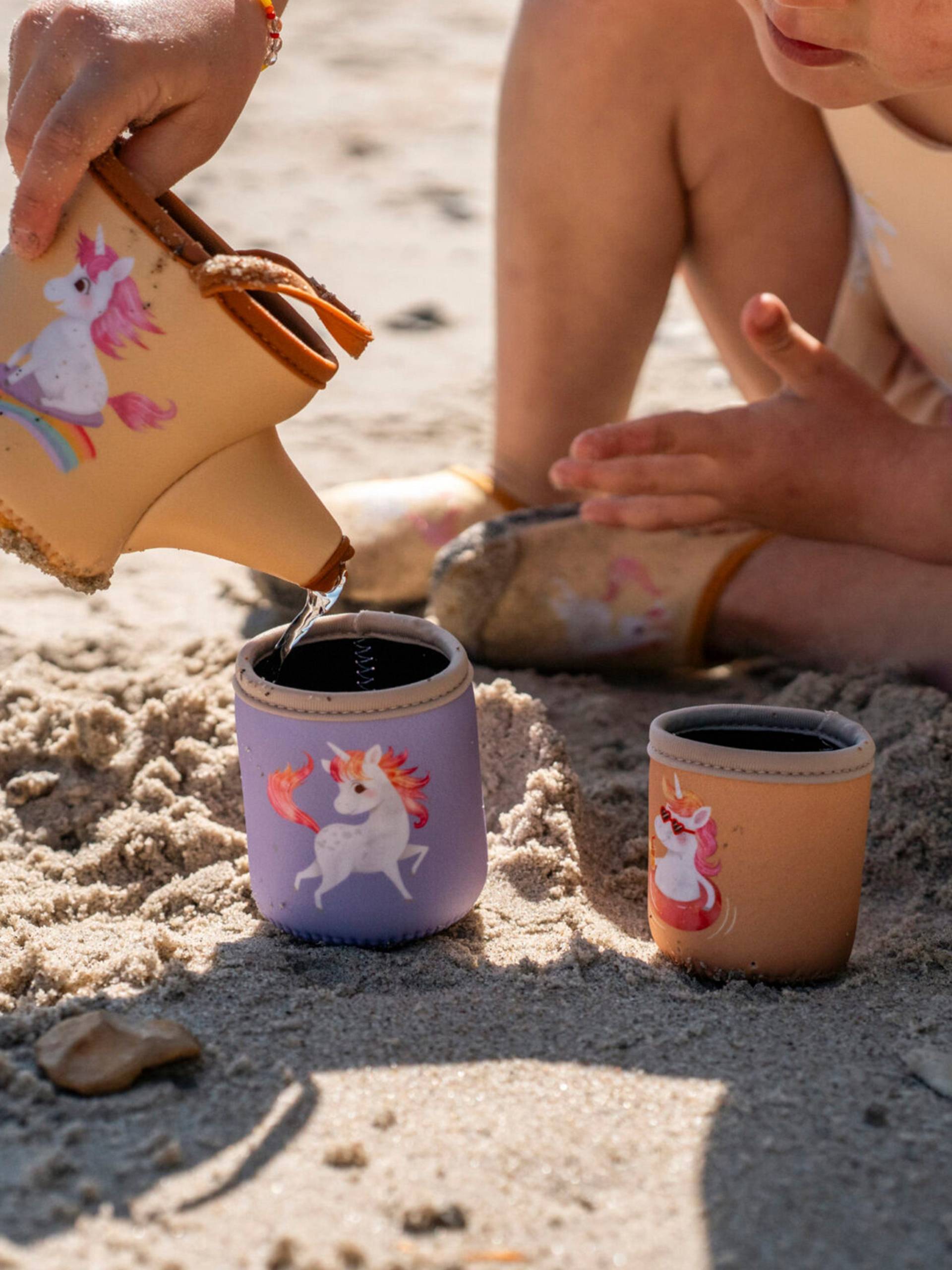 FILIBABBA Strandspielzeug aus Neopren, Unicorn Activity Cups FILIBABBA Strandspielzeug aus Neopren, Unicorn Activity Cups von FILIBABBA