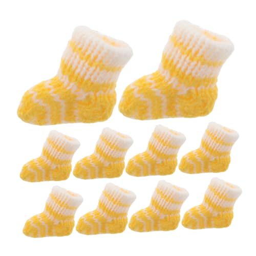 FIXOSHEE 10 Stück Teiliges Gestrickt Mini Winterbekleidung für Puppenhaus Warme Stilvolle Puppenaccessoires für Mikro landschaften für Puppenkleidung und DIY Dekorationen FIXOSHEE 10 Stück Teiliges Gestrickt Mini Winterbekleidung für Puppenhaus Warme Stilvolle Puppenaccessoires für Mikro landschaften für Puppenkleidung und DIY Dekorationen von FIXOSHEE