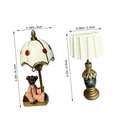 FIXOSHEE 2 Stück Miniatur Puppenhaus Lampen Mini Tischlampen mit Bär und Weißem Schirm Realistische Miniaturbeleuchtung für Puppenhaus Dekoration und Sammler FIXOSHEE 2 Stück Miniatur Puppenhaus Lampen Mini Tischlampen mit Bär und Weißem Schirm Realistische Miniaturbeleuchtung für Puppenhaus Dekoration und Sammler von FIXOSHEE