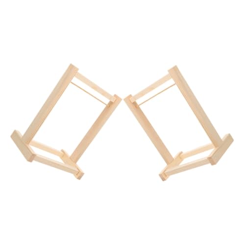 FIXOSHEE 2 Stück Teiliges Miniatur Holz Kleiderständer Puppenhaus Möbel Puppenkleidung Organizer Kindgerechtes Design Dekoratives Aufbewahrungsregal für Puppenhaus Zubehör FIXOSHEE 2 Stück Teiliges Miniatur Holz Kleiderständer Puppenhaus Möbel Puppenkleidung Organizer Kindgerechtes Design Dekoratives Aufbewahrungsregal für Puppenhaus Zubehör von FIXOSHEE