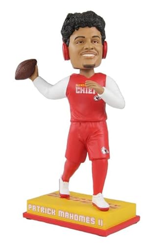 Patrick Mahomes (Kansas City Chiefs) Pregame CLARKtoys Exclusive NFL Bobblehead von FOCO