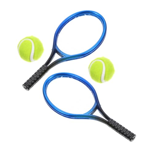 FOYTOKI 1Satz Tennis Set für Puppenhaus Tennisschläger und Bälle Detailgetreue Miniaturen für Kreative Szenen Zubehör für Puppenhausliebhaber und Sammler von FOYTOKI