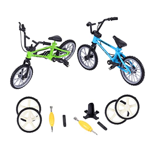 FOYTOKI 2Sätze Mini Fahrradspielzeug für Teiliges aus Aluminiumlegierung Leicht und Tragbar Freizeit und Kognitionsspielzeug für Kleine Hände in Blau und Grün FOYTOKI 2Sätze Mini Fahrradspielzeug für Teiliges aus Aluminiumlegierung Leicht und Tragbar Freizeit und Kognitionsspielzeug für Kleine Hände in Blau und Grün von FOYTOKI