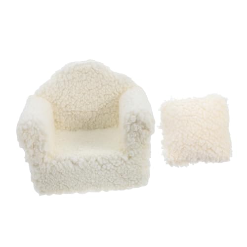FOYTOKI Puppenhaussofa mit Kissen Flauschige Couch für Puppenhaus Elegantes Einzelmodell für Gemütliche Wohnzimmergestaltung für Sammler FOYTOKI Puppenhaussofa mit Kissen Flauschige Couch für Puppenhaus Elegantes Einzelmodell für Gemütliche Wohnzimmergestaltung für Sammler von FOYTOKI