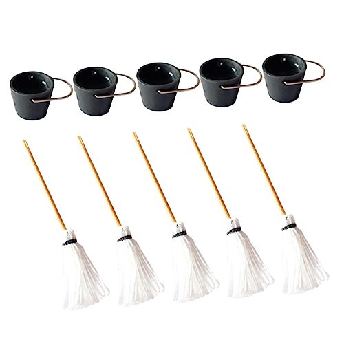 FRCOLOR 5 Sätze Miniatur Wischmopp Eimer Robuste Puppenhaus Zubehör Glatte Oberfläche Langlebig Sicher für Geeignet für Mini Gartendekoration und Puppenhaus Szenerie FRCOLOR 5 Sätze Miniatur Wischmopp Eimer Robuste Puppenhaus Zubehör Glatte Oberfläche Langlebig Sicher für Geeignet für Mini Gartendekoration und Puppenhaus Szenerie von FRCOLOR