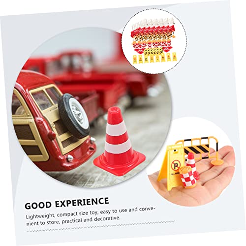 FRCOLOR 62 Stück Teiliges Miniatur Verkehrsschild Spielset mit Verkehrsbarrieren und Verkehrsleitkegeln Farbenfrohe Pädagogische Straßensperren und Baustellenabsperrungen Interaktives von FRCOLOR