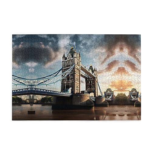 Personalisiertes Holz-Puzzle – 1000 Teile – umweltfreundliches Material für Freunde, historische Old Tower Bridge London von FRGMNT